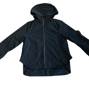 Lululemon Black Hooded Rain Jacket High Low Hem Lightweight Shell Zip Front Sz 4